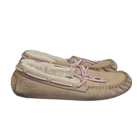 Ugg Australia Women Classic Insulated lined Loafer Slip on shoes sz 10 - Picture 1 of 14